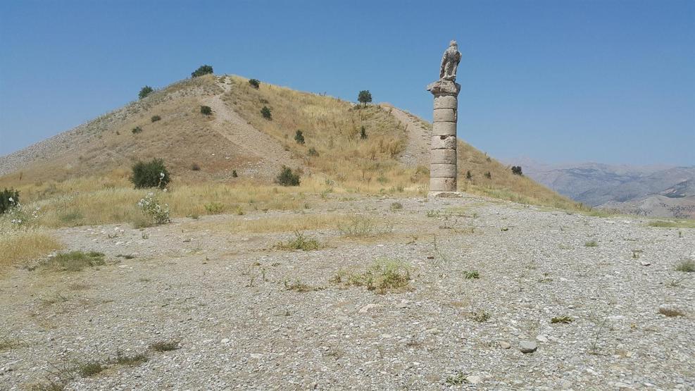 Adıyamandaki antik krallığın 2 bin yıllık aslan heykelini kırdılar