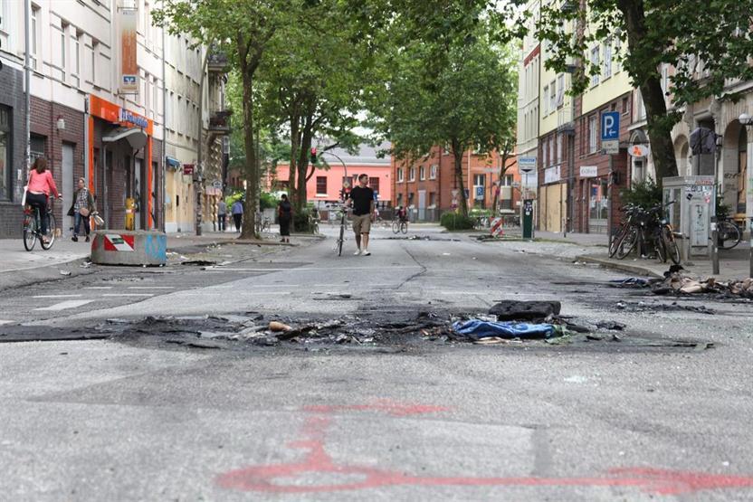 G20 protestocuları işyerlerini yağmaladı