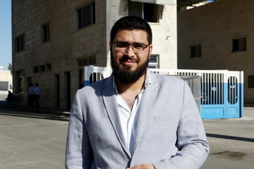 Suriyenin Türkiye sınırına o bayrak asıldı