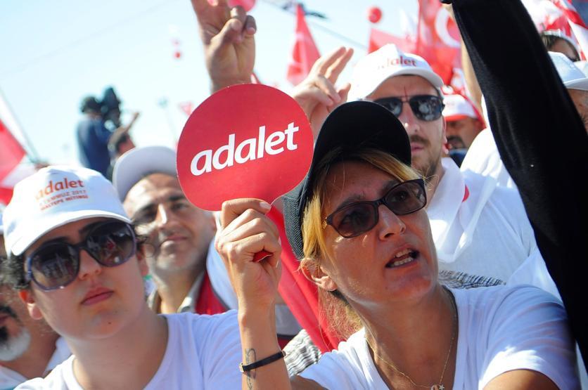 Adalet mitingini dünya böyle gördü... İşte Maltepe Meydanından son kareler