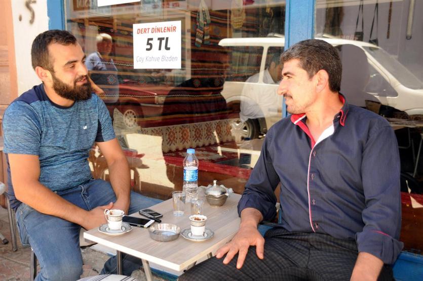 Tokatlı işletmeci 5 liraya dert dinliyor