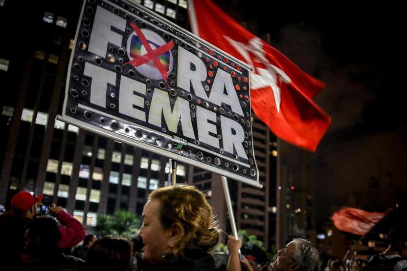 Brezilya sokakları yangın yerine döndü