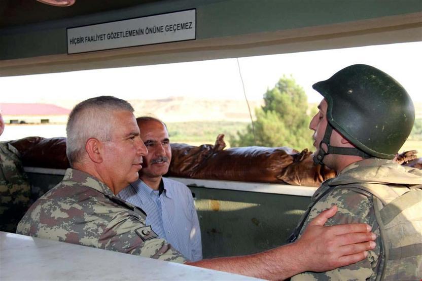 Validen askeri birliklere denetim