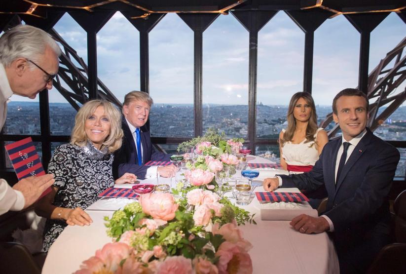 Trumptan Macronun eşine ilginç iltifat