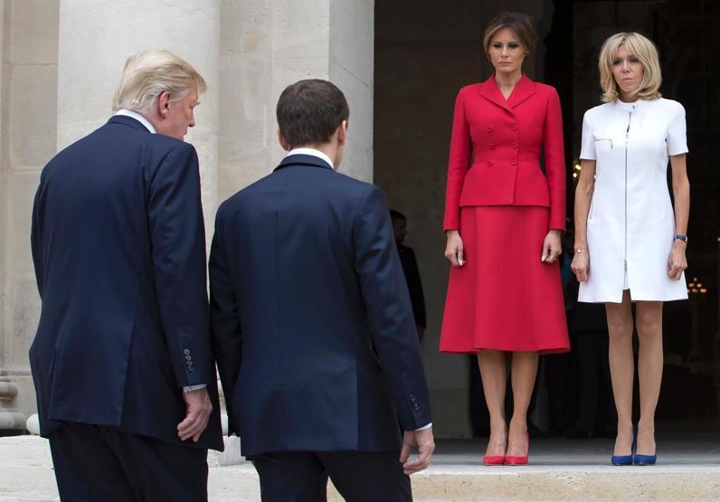 Trumptan Macronun eşine ilginç iltifat