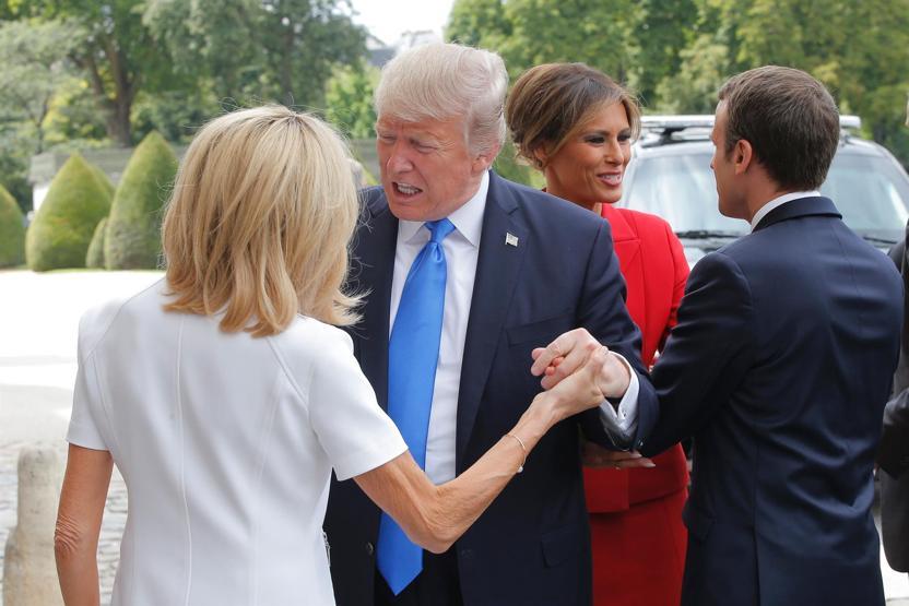 Trumptan Macronun eşine ilginç iltifat