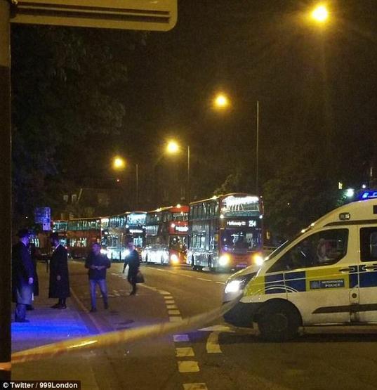 Londra şokta 90 dakikada 5 saldırı