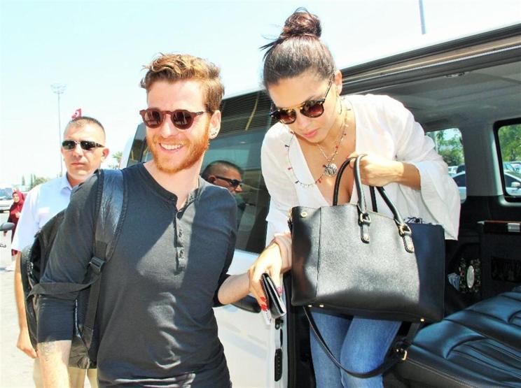 Ve tatil bitti Adriana Lima yalnız döndü