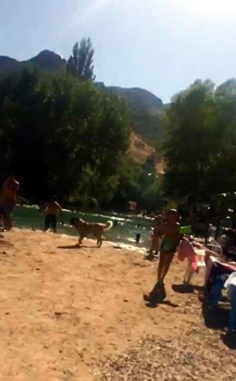 Pülümürde yüzenler büyük panik yaşadı