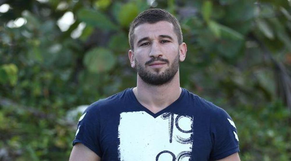 Adem Kılıççı: Adadayken bir gece ayağımı fare ısırdı