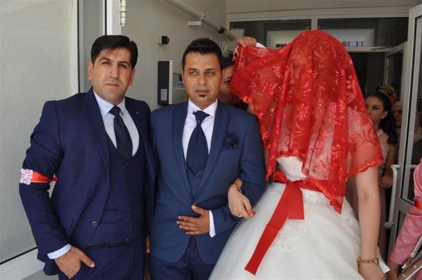 Vosvoslar düğün konvoyu oldu