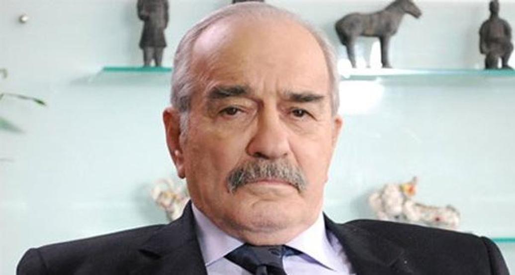 İşte Fikret Hakanın mezar taşı vasiyeti