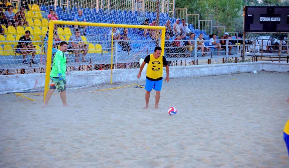 Acun Ilıcalı ve Murat Boz galibiyeti böyle kutladı