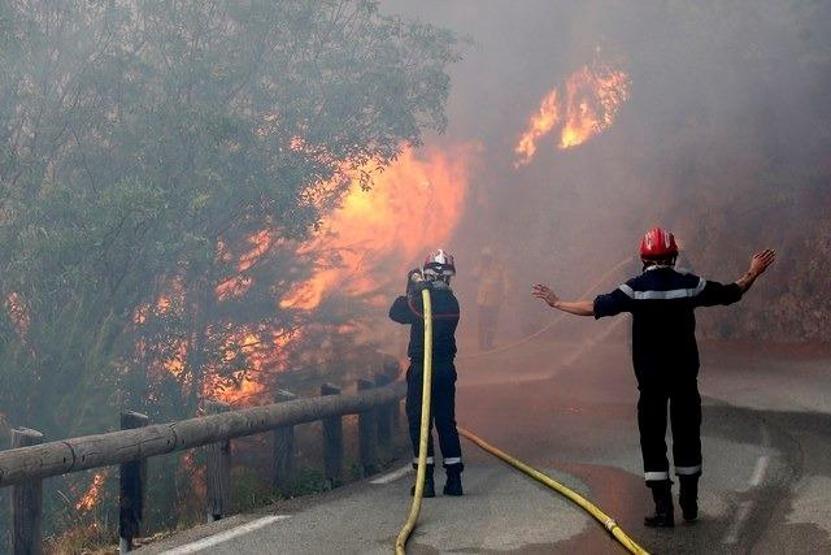 Fransadaki dev yangınlar hala söndürülemiyor