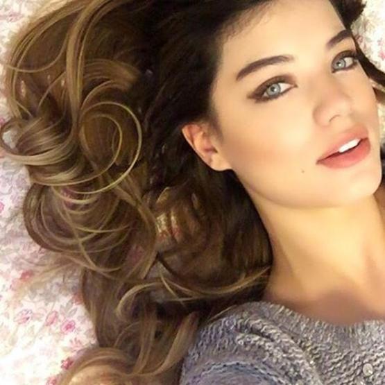 Buse Narcının Bodrum tatili