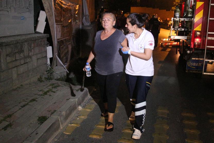 Etilerde yangın paniği: 7 kişi ve evcil hayvanlar kurtarıldı