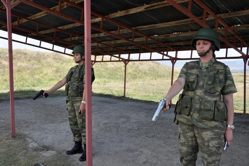 İşte sınırdaki kadın askerler