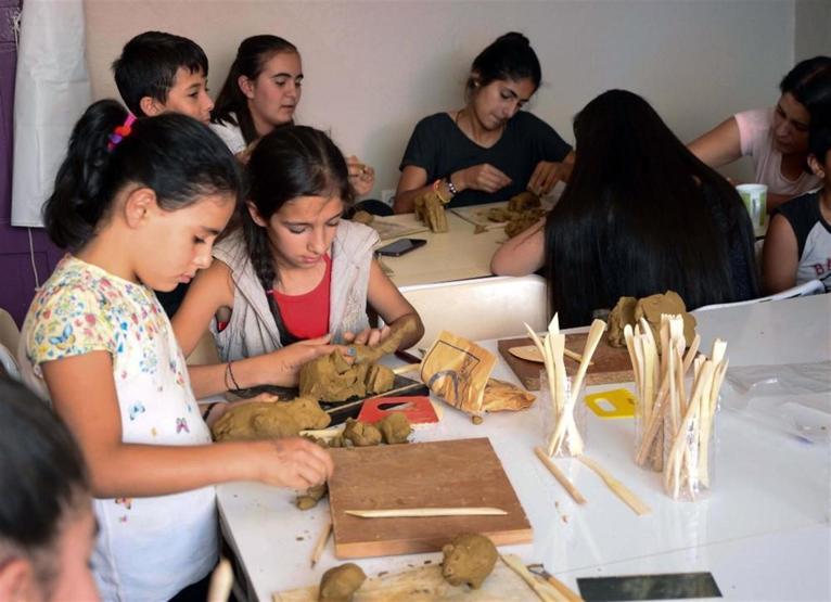 Ovacıklı çocuklar ilk kez çamurla buluştu