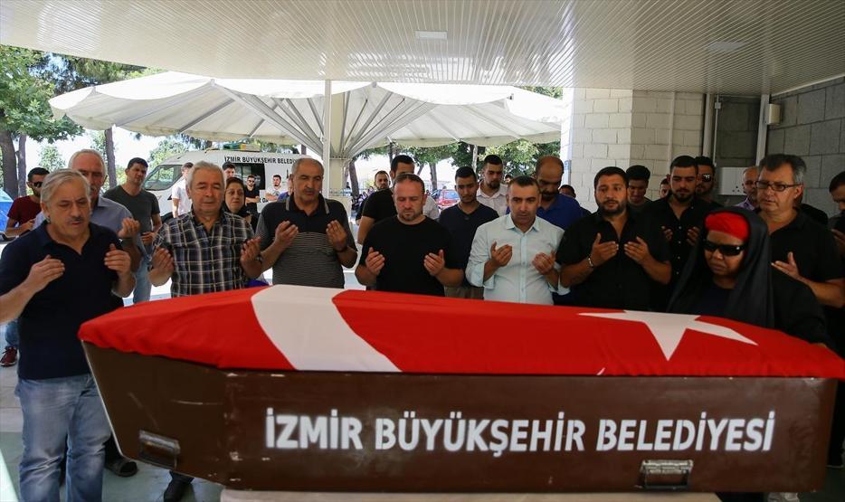 Almanyada öldürülen Türk boksör son yolculuğuna uğurlandı
