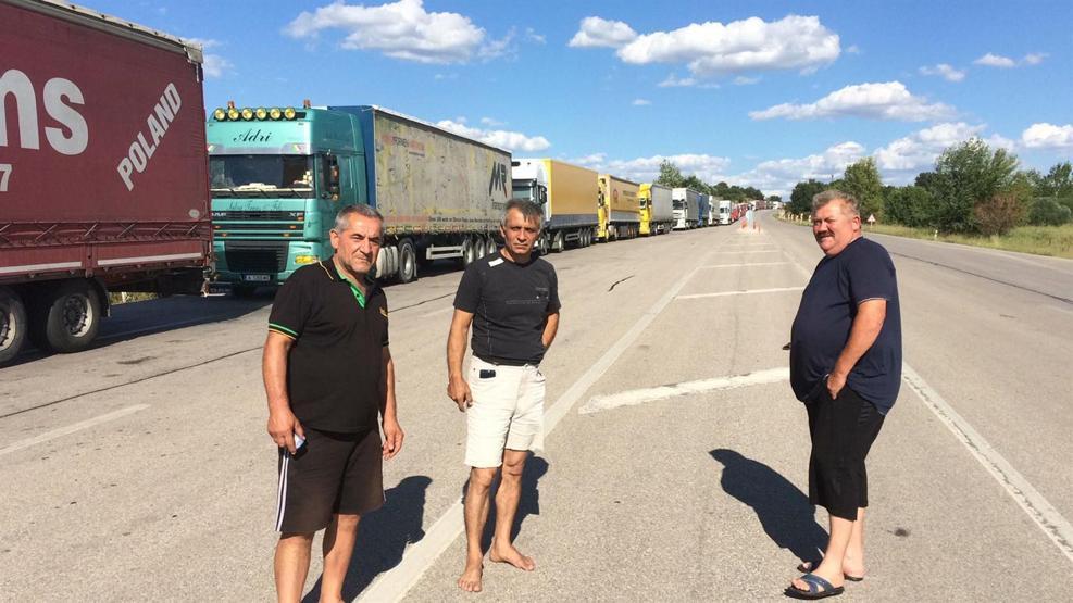 14 kilometrelik TIR kuyruğu