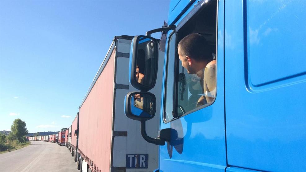 14 kilometrelik TIR kuyruğu