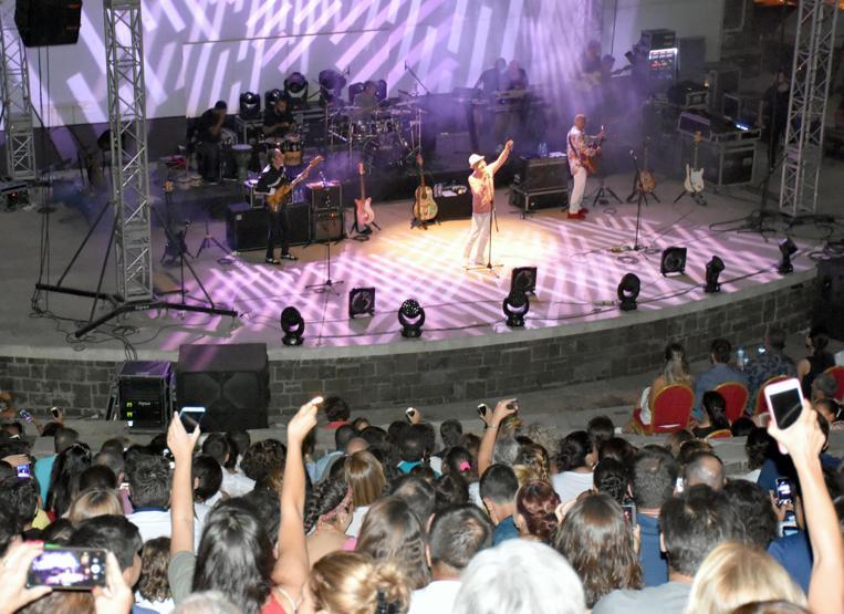 MFÖden Marmariste muhteşem konser