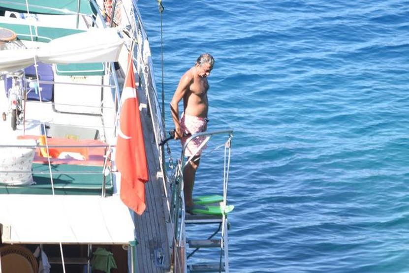 Erkan Petekkaya, tahtayı bota bağladı