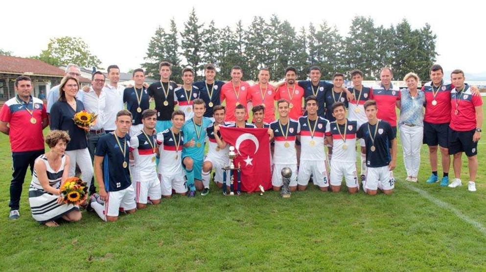 Altınordulu gençler Almanyada namağlup şampiyon