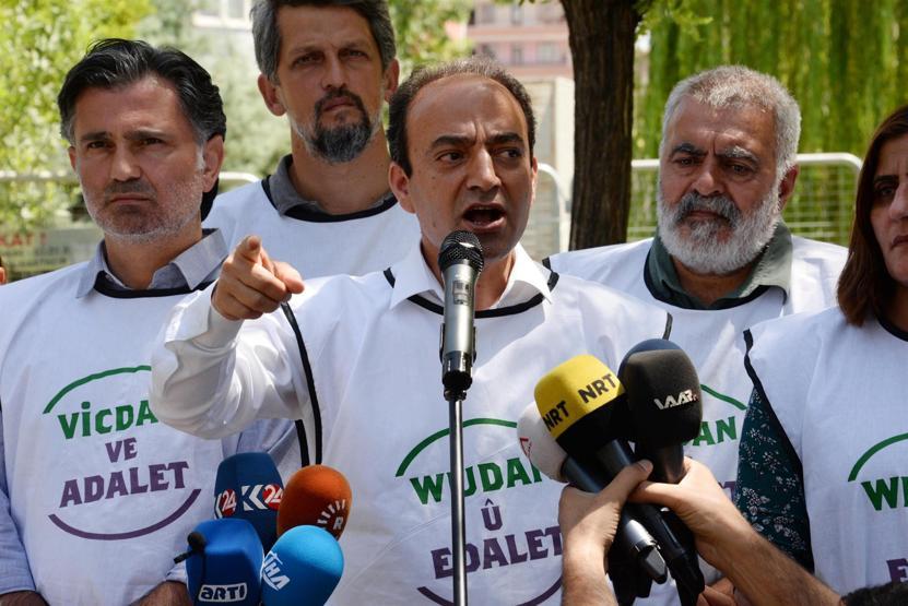 Baydemir: Darbeciler gelseydi, şu an Erdoğan da Demirtaş da cezaevindeydi