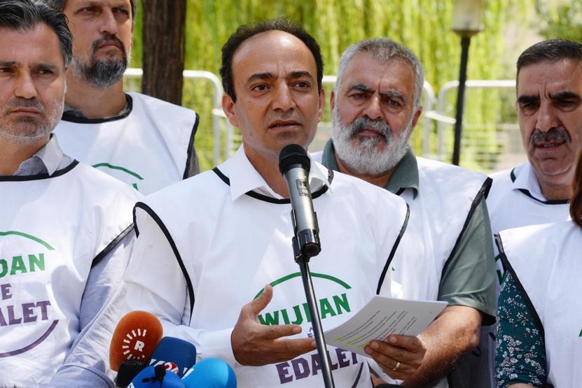 Baydemir: Darbeciler gelseydi, şu an Erdoğan da Demirtaş da cezaevindeydi