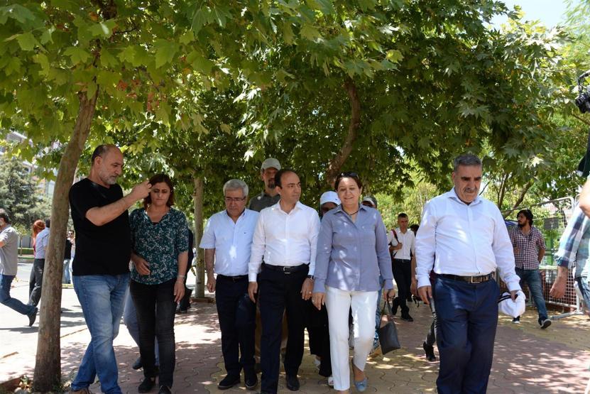 Baydemir: Darbeciler gelseydi, şu an Erdoğan da Demirtaş da cezaevindeydi