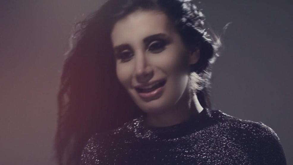 İrem Derici apar topar hastaneye kaldırıldı