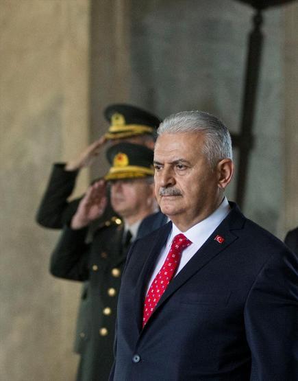 YAŞ üyeleri Anıtkabiri ziyaret etti
