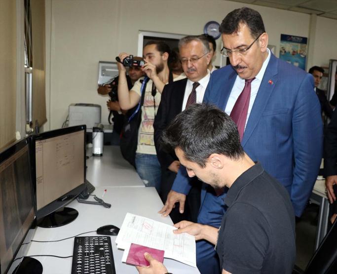 Bakan açıkladı, gümrük kapılarına plaka okuma geliyor