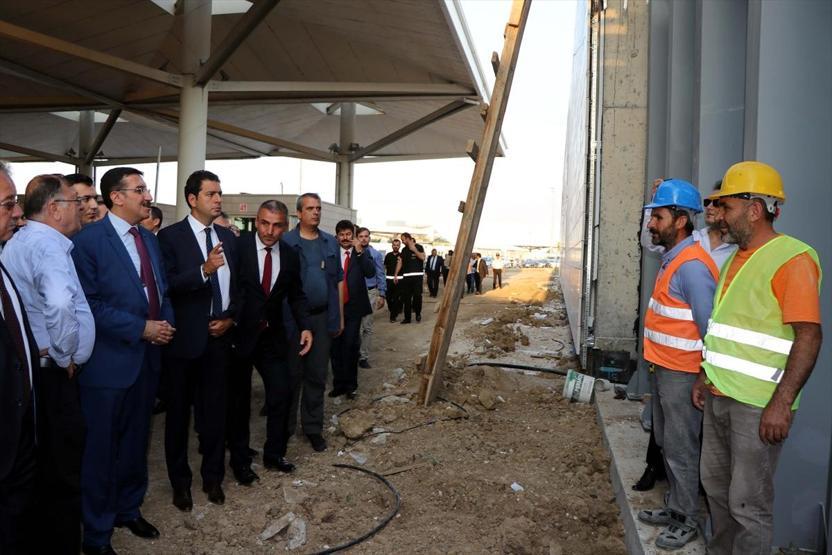 Bakan açıkladı, gümrük kapılarına plaka okuma geliyor