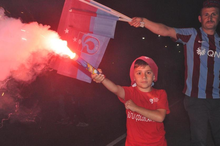 Trabzonsporun 50. yıl kutlamasından muhteşem görüntüler