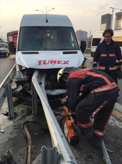 Aracın ön kısmından girip arka camından çıktı
