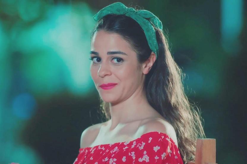 Kalp Atışının Esması Burcu Türünz kimdir