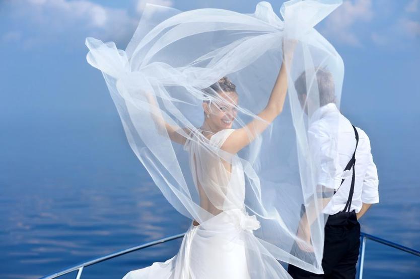 Eski, yeni, ödünç alınmış, bir de mavi olsun: Marine temalı düğün trendleri