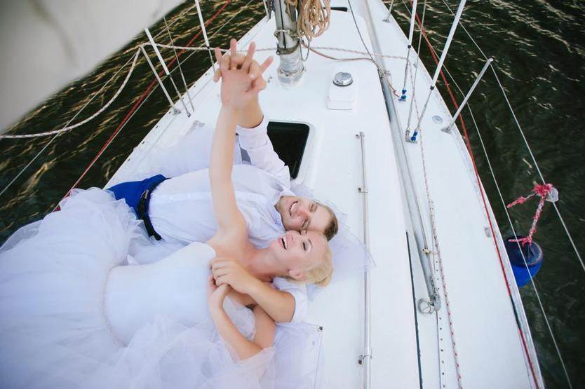 Eski, yeni, ödünç alınmış, bir de mavi olsun: Marine temalı düğün trendleri
