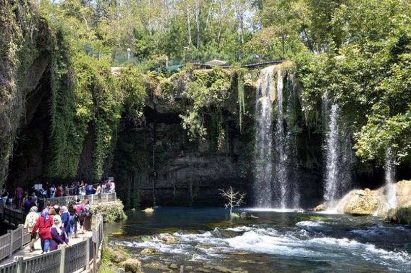 Kuruyan Düden Şelalesine devridaimli çözüm