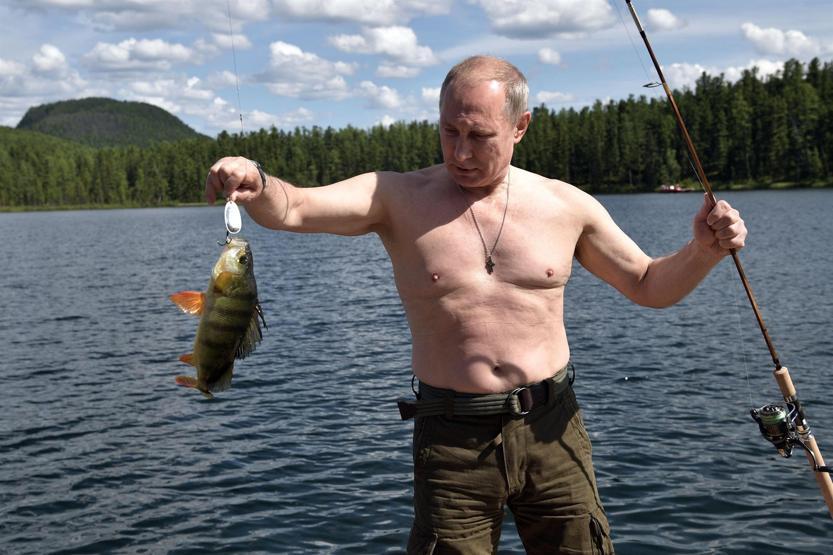 Putin zıpkınla avlandı