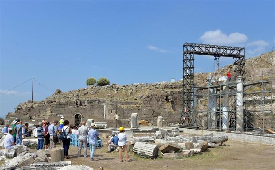 Pergamonun arkeologu Bachmann son projesi Gymnasiumda anıldı