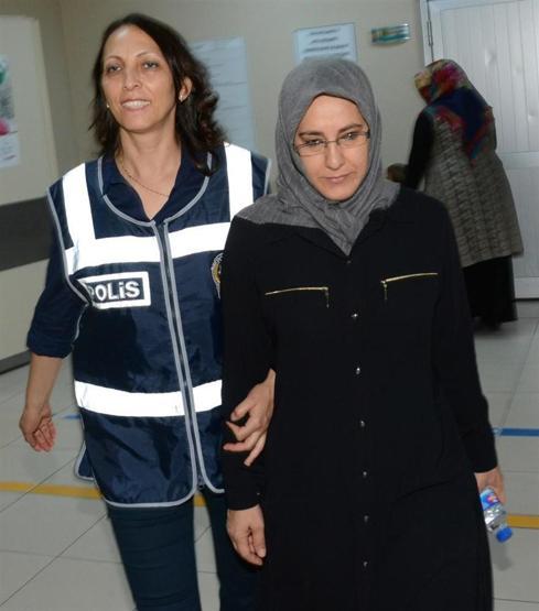 Semt pazarına FETÖ baskını: Sebze satarken gözaltına alındı