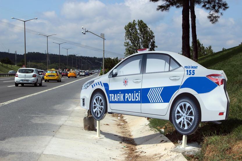 İstanbul Emniyetinden trafikte ilginç uygulama