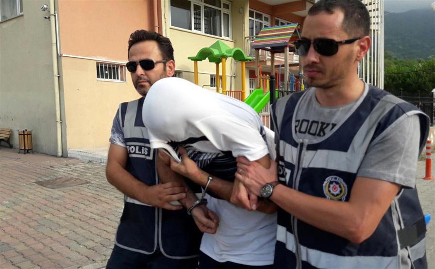 Son dakika... Barış Akarsunun müze evini soyan 2 kişiden 1i yakalandı