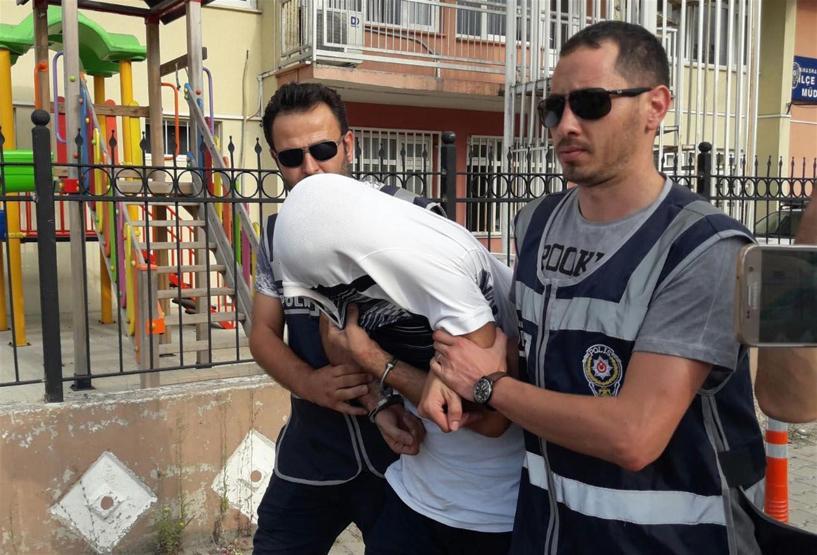 Son dakika... Barış Akarsunun müze evini soyan 2 kişiden 1i yakalandı