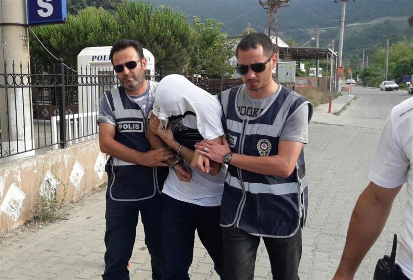 Son dakika... Barış Akarsunun müze evini soyan 2 kişiden 1i yakalandı