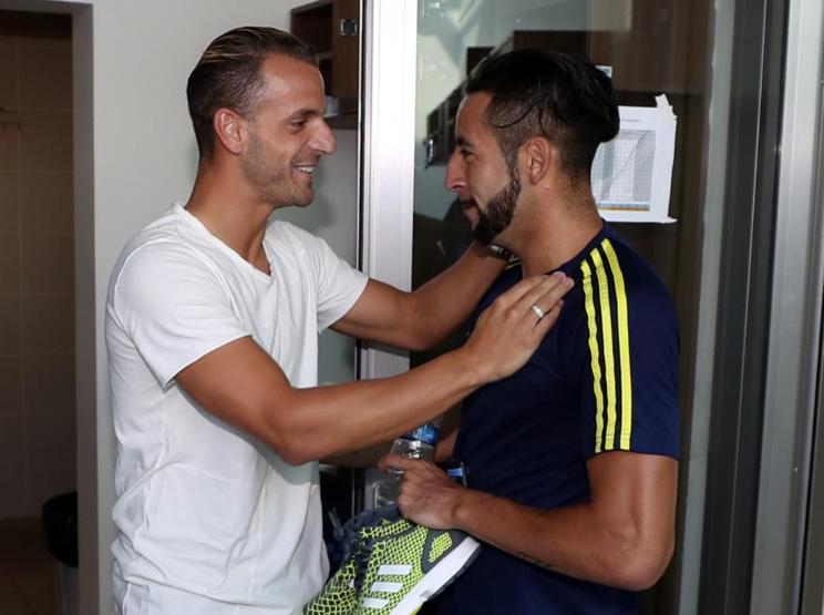 Soldado takım arkadaşlarıyla tanıştı