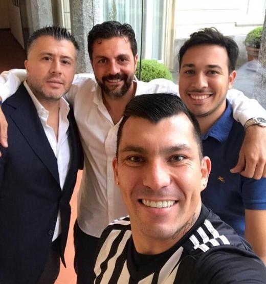 Gary Medel Beşiktaş formasını giydi